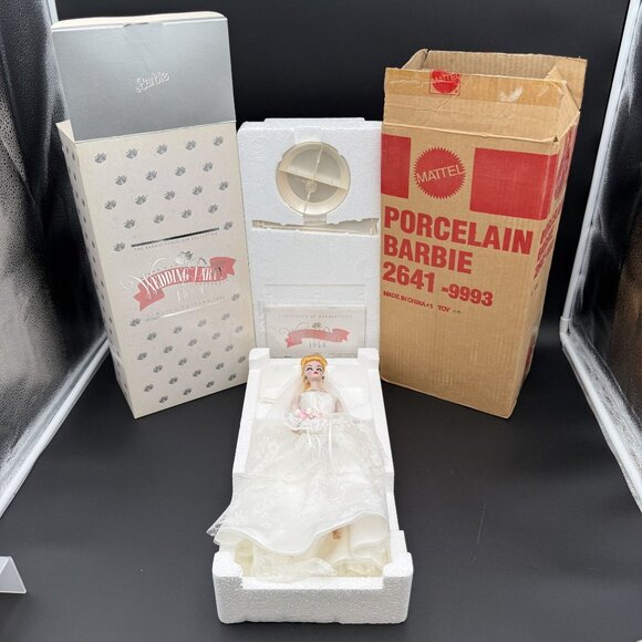 Barbie Porcelain Collection Wedding Party 1959 Limited Edition 1989 Shipper‎ Box - Picture 2 of 10